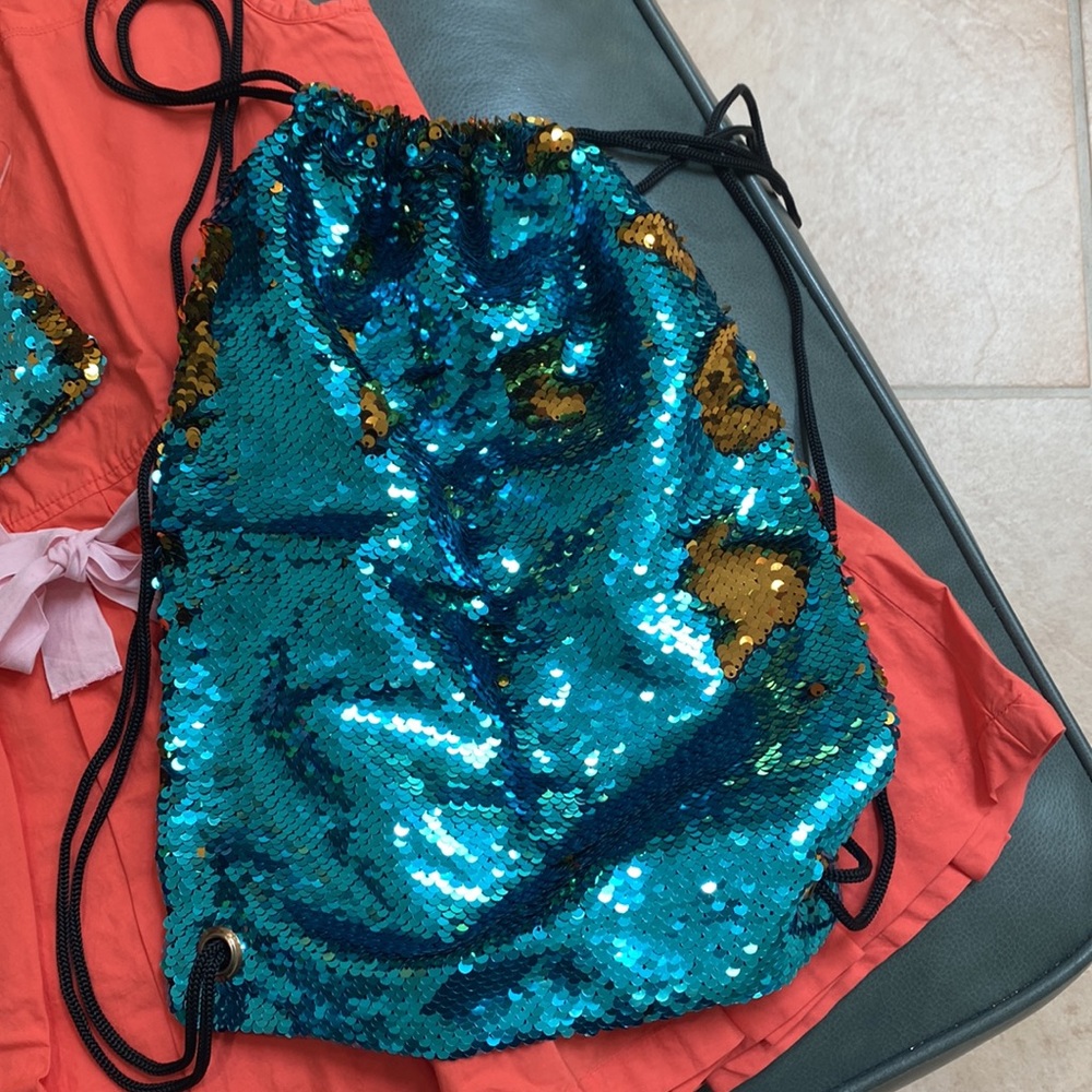 Drawstring Sequins Backpack And Keychain Pouch - image 3